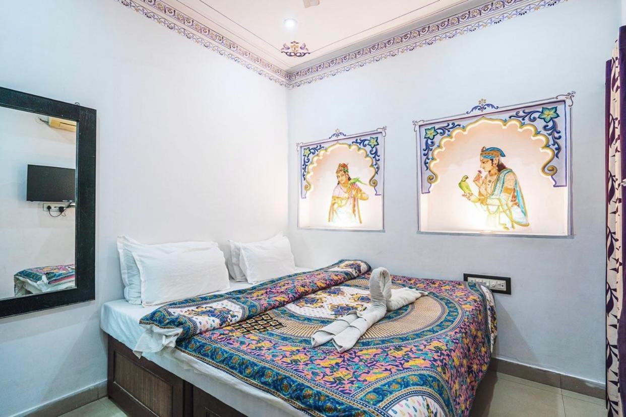 Lassi Guest House Udaipur Bagian luar foto